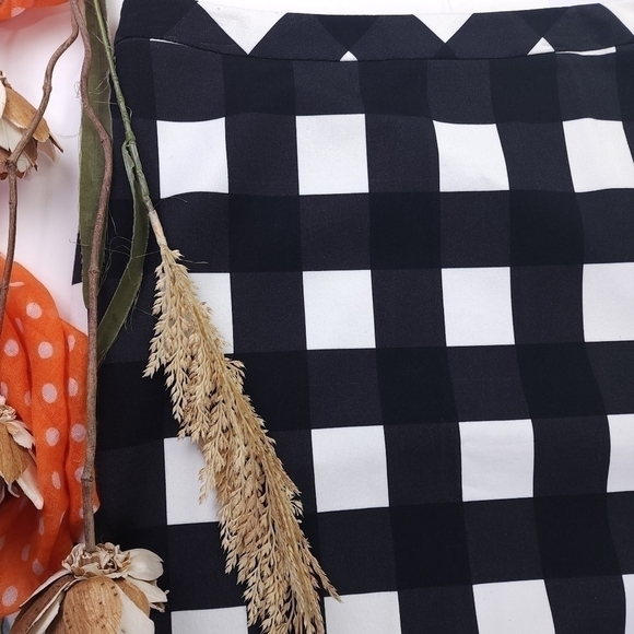 New Banana Republic Black White Stretch Rayon Cotton Blend Size 12P - Picture 11 of 11